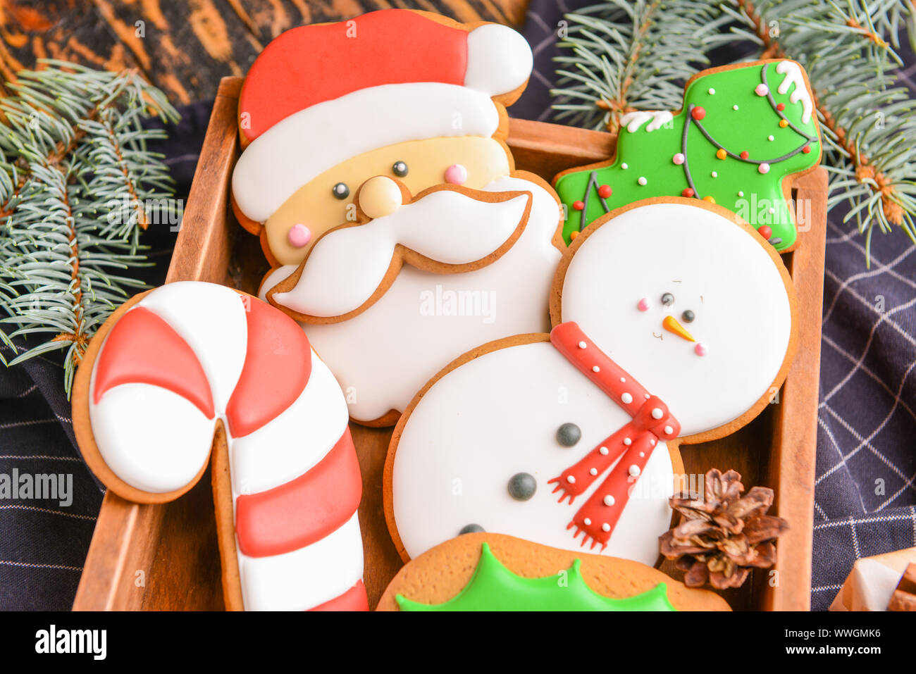 Tasty Christmas cookies in box, closeup Stock Photo - Alamy