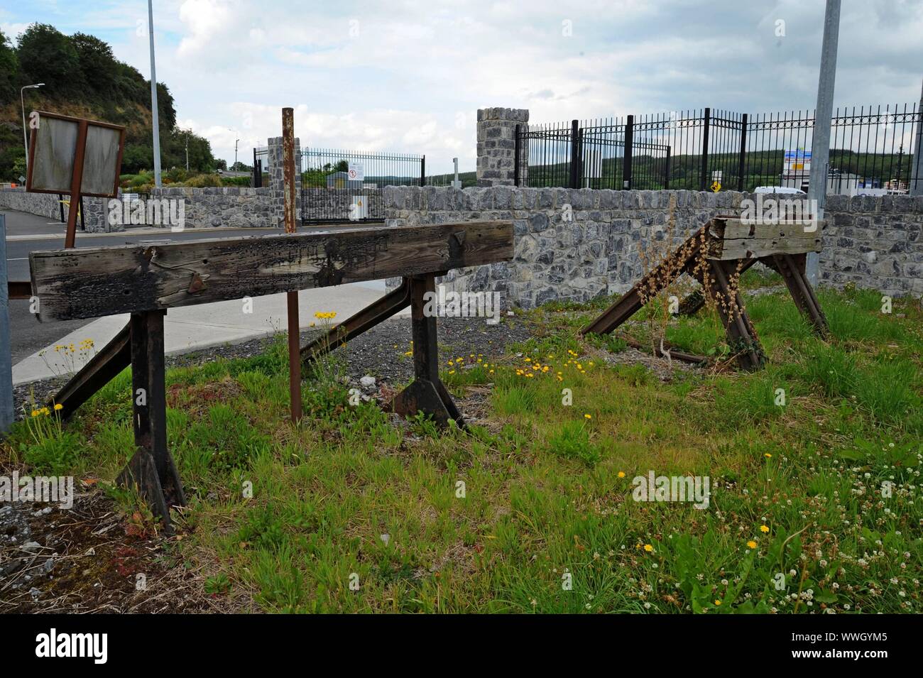 disused-buffer-stops-at-foynes-on-the-disused-foynes-to-limerick