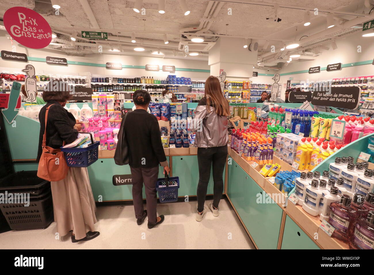 25 May 2023/ Consumers wait at Louis Vuitton store in danish capital  Copenhagen on stroeget pedestrain stree. (Photo.Francis Joseph Dean/Dean  Pictures Stock Photo - Alamy