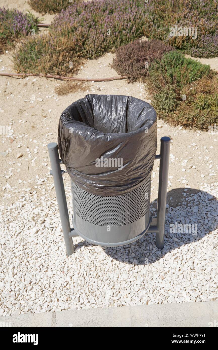 Black urban wastebasket hires stock photography and images Alamy