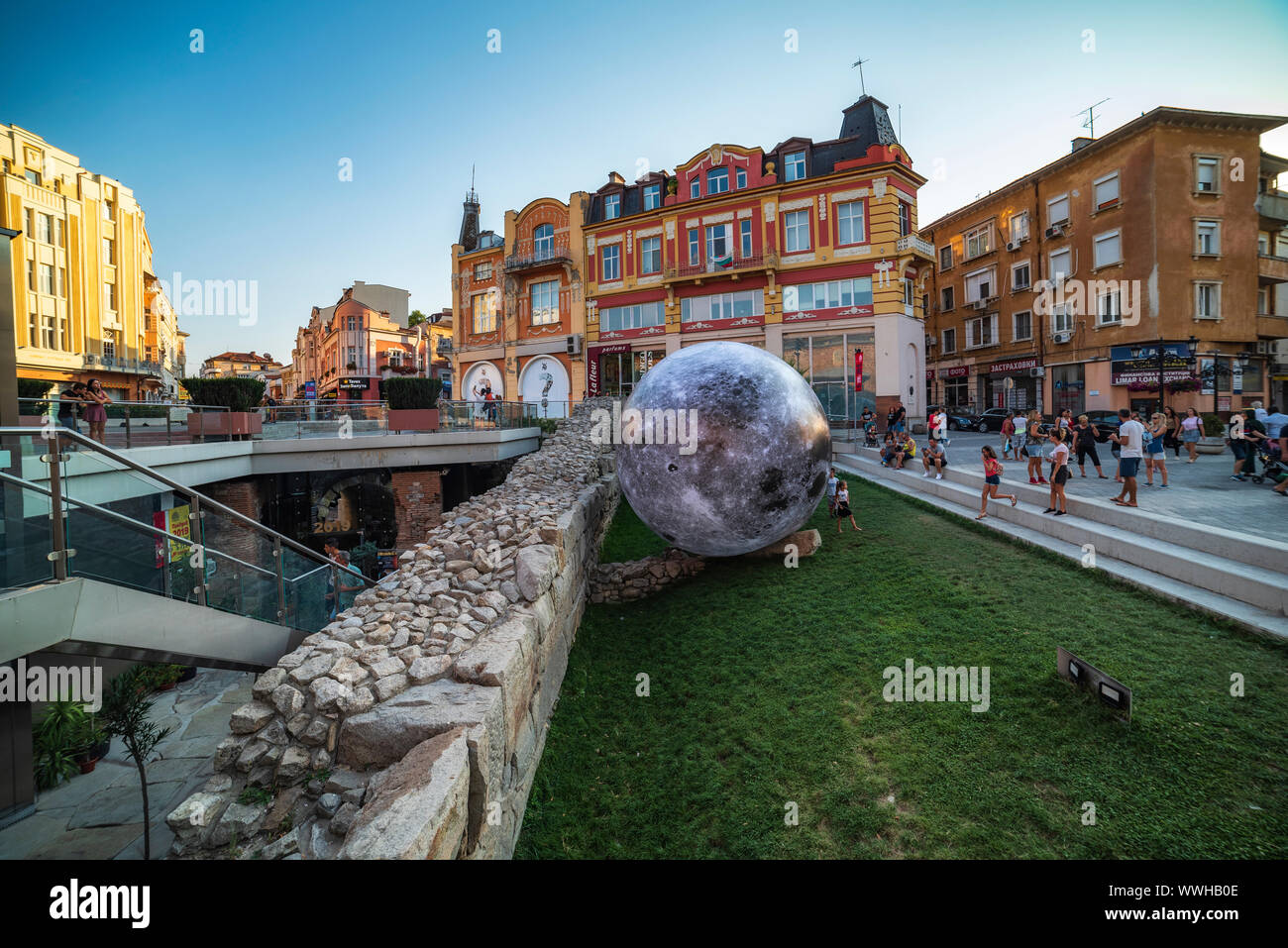 Installation cultural program hi-res stock photography and images - Alamy