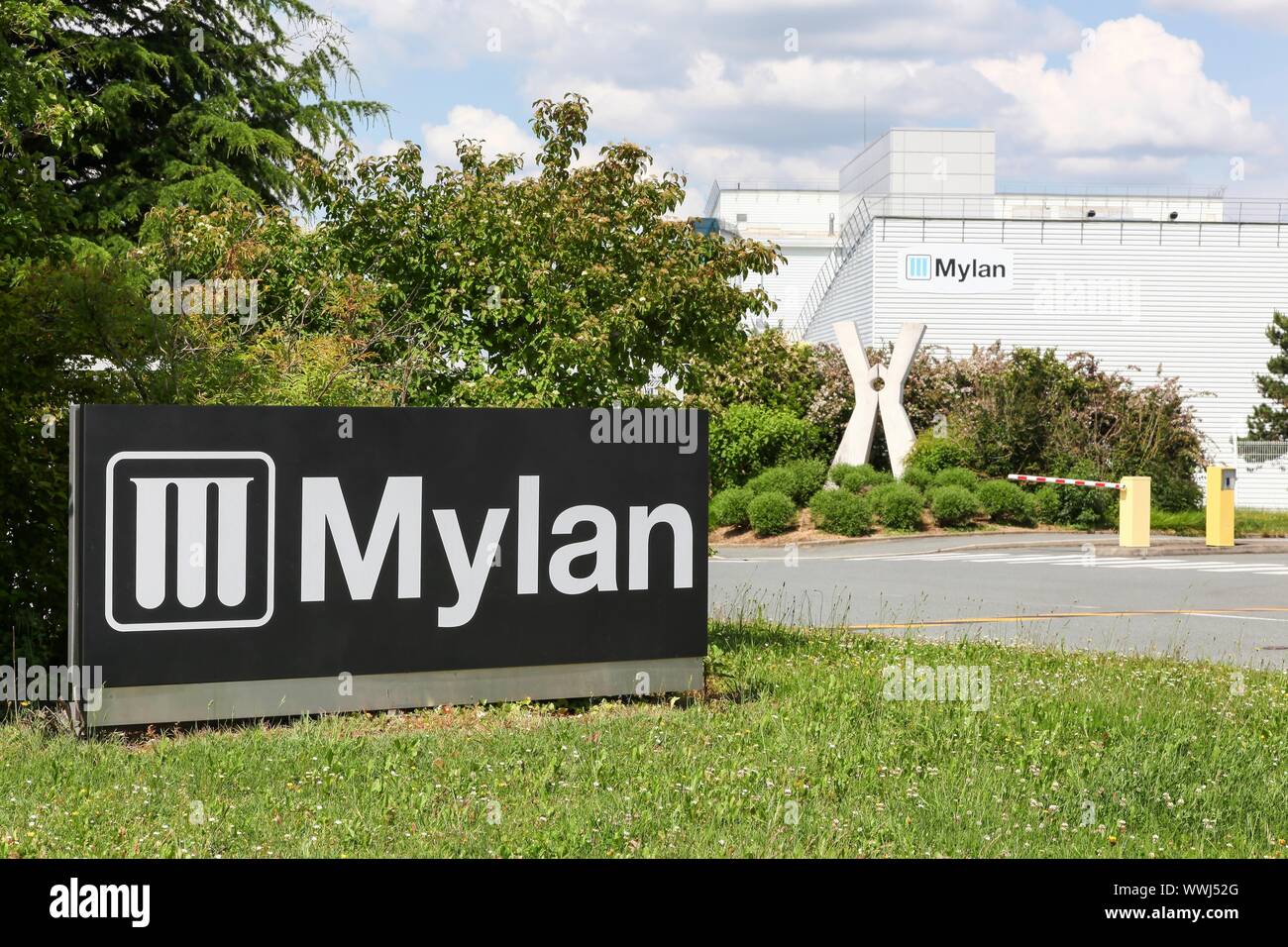 Mylan hi-res stock photography and images - Alamy