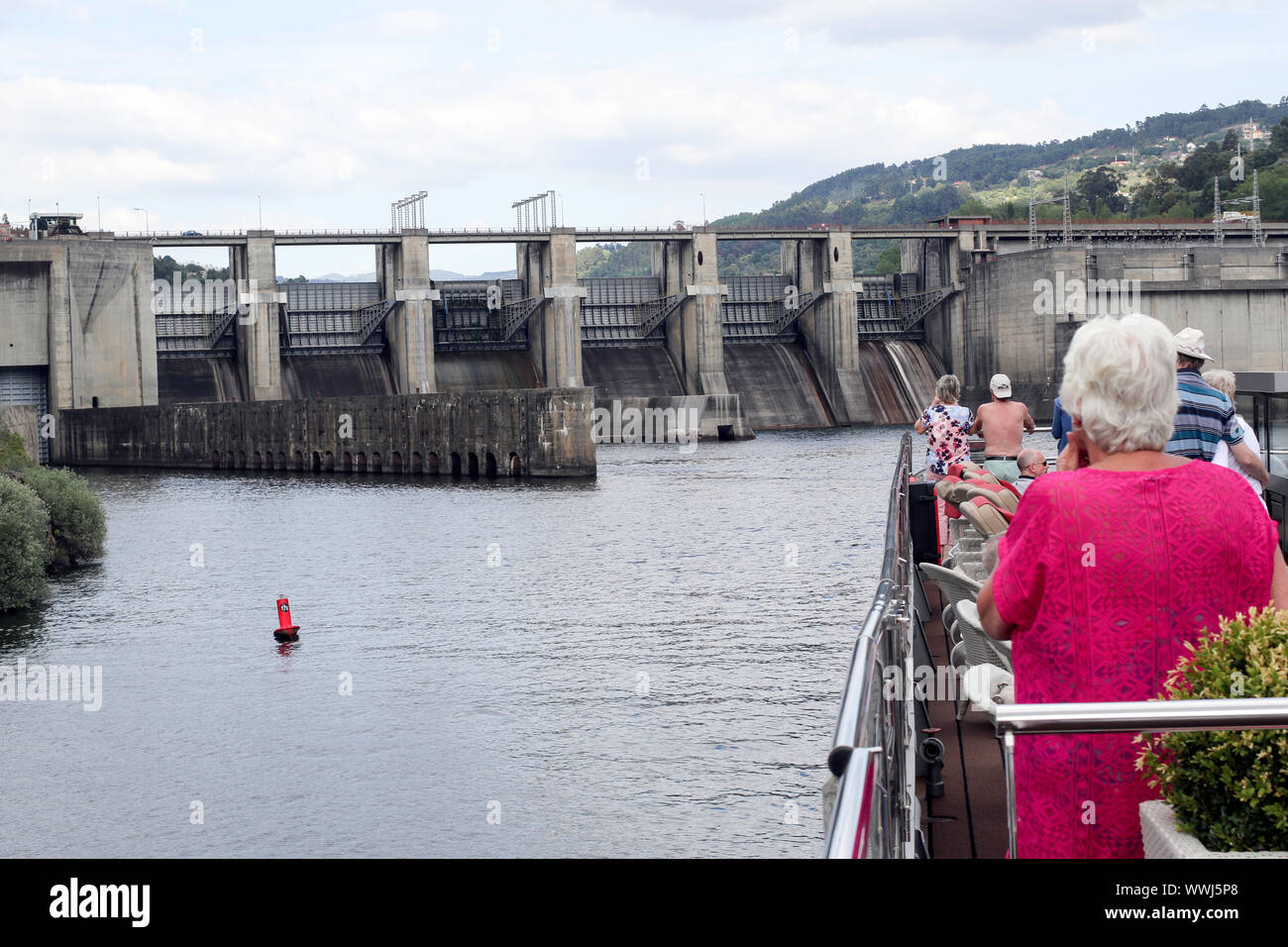 Douro river dam hires stock photography and images Alamy