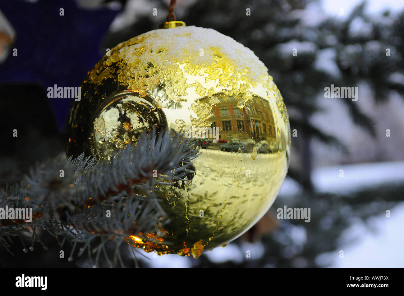 martin Gropius Baun in Berlin are reflected in Wei Stock Photo