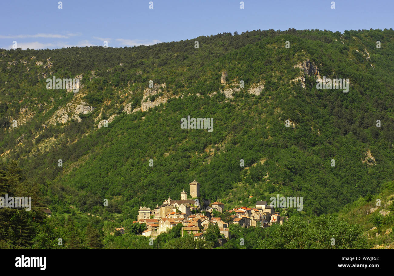 The medieval village of Peyreleau in the Jonte gorge Stock Photo