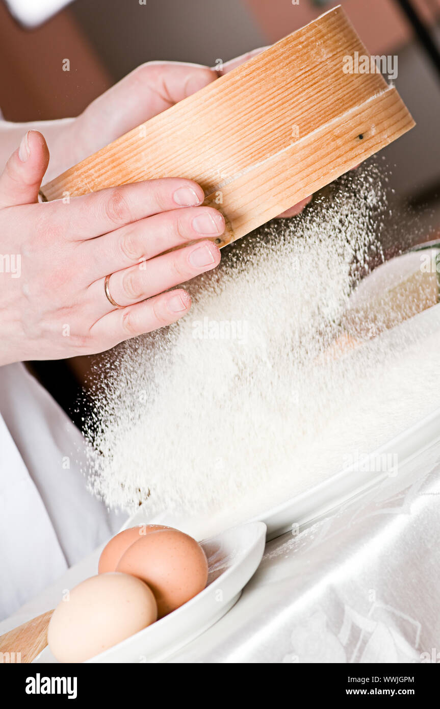 Sieved hi-res stock photography and images - Alamy