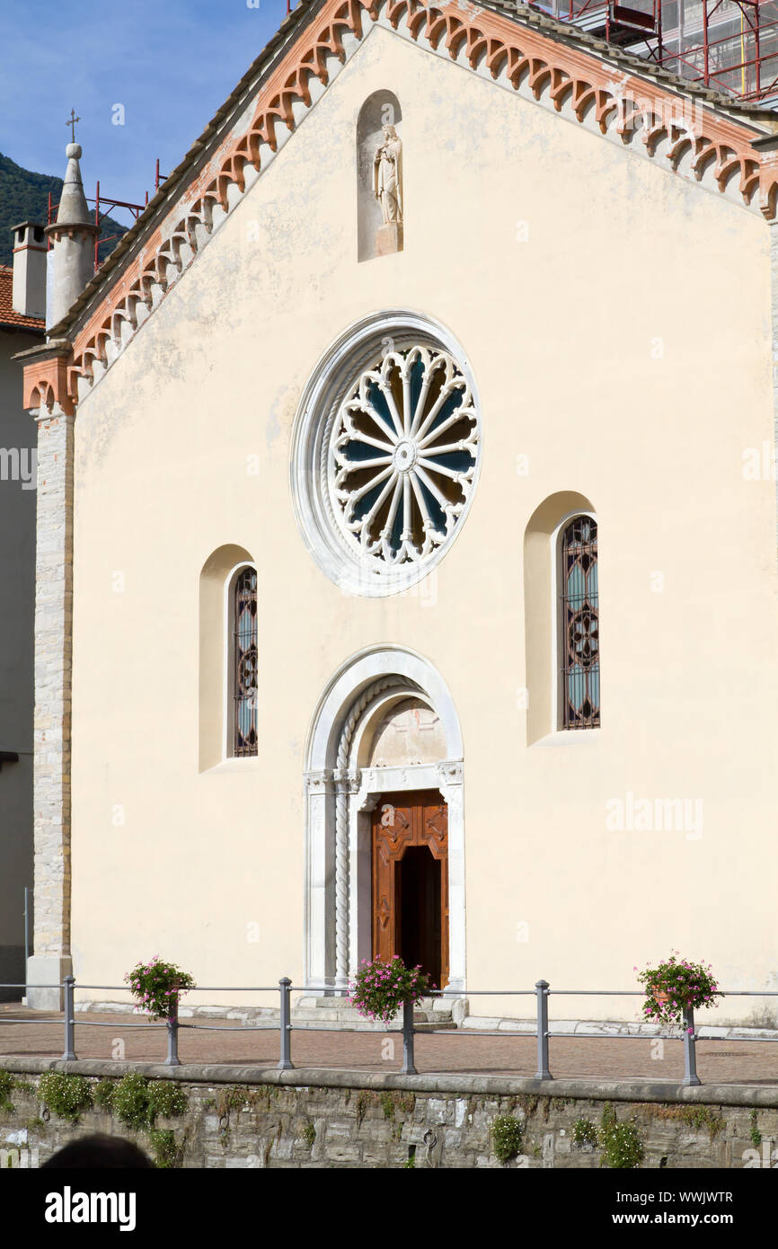 Kirche Santa Tecla in Torno am Comer See, Italien Stock Photo
