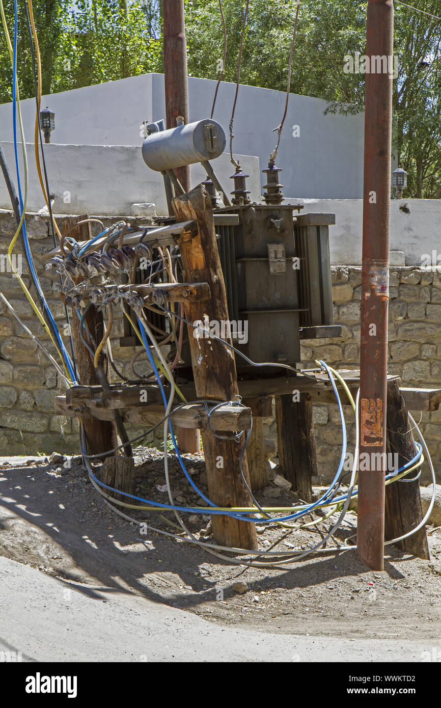 India electric transformer hi-res stock photography and images - Alamy