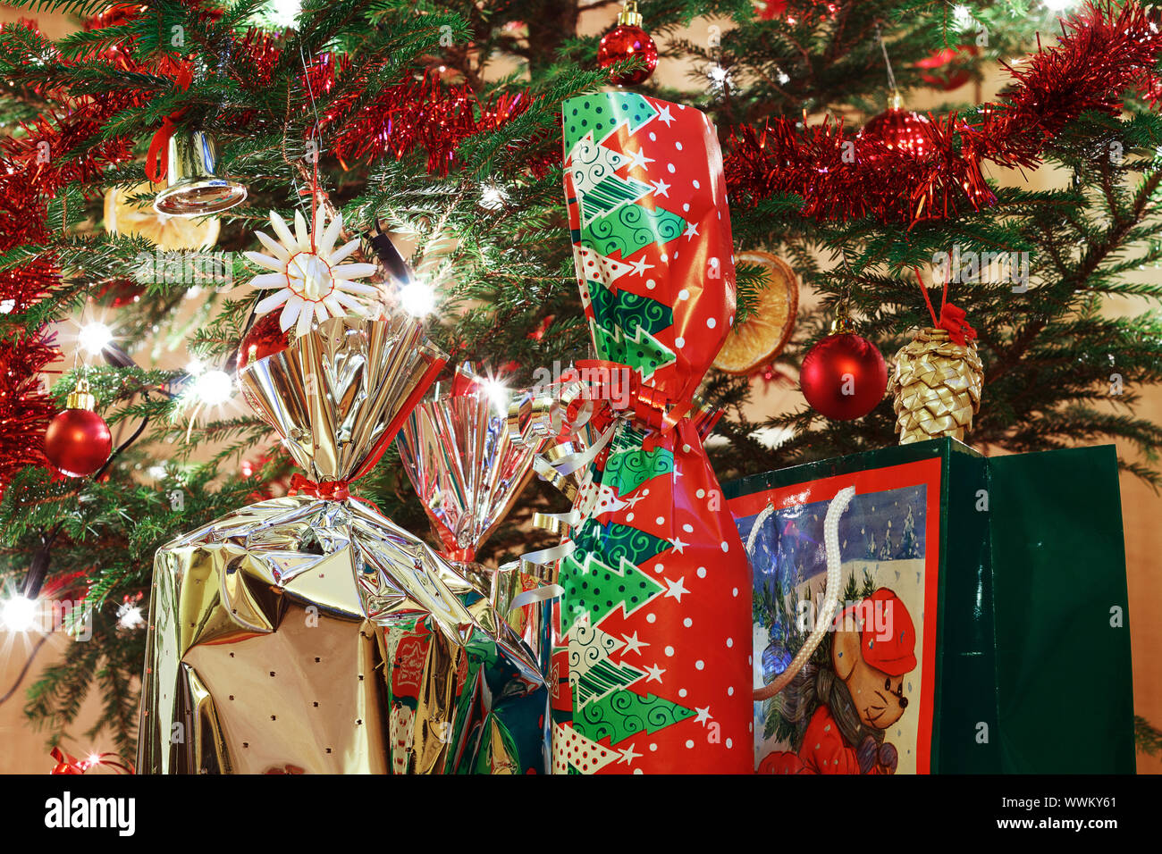 Christmas Tree and Christmas gift boxes Stock Photo - Alamy