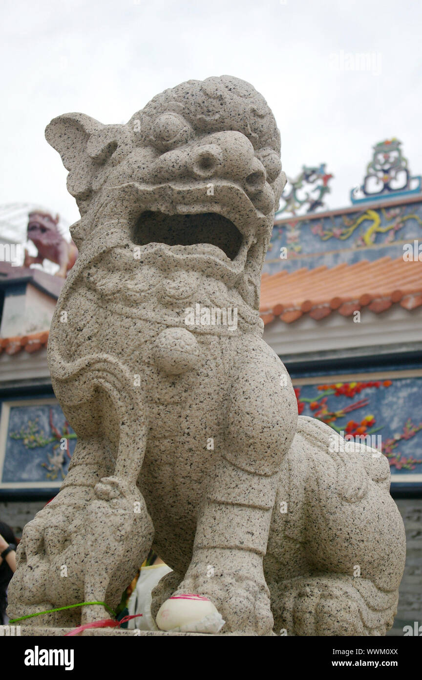 Chinese lion statue Stock Photo Alamy