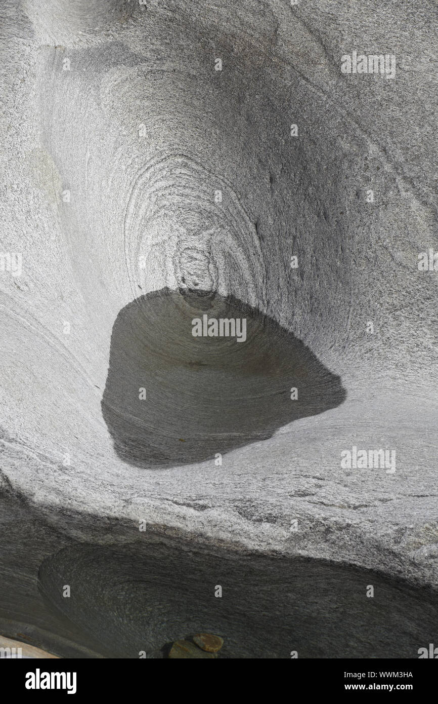 Bed stones hi-res stock photography and images - Alamy