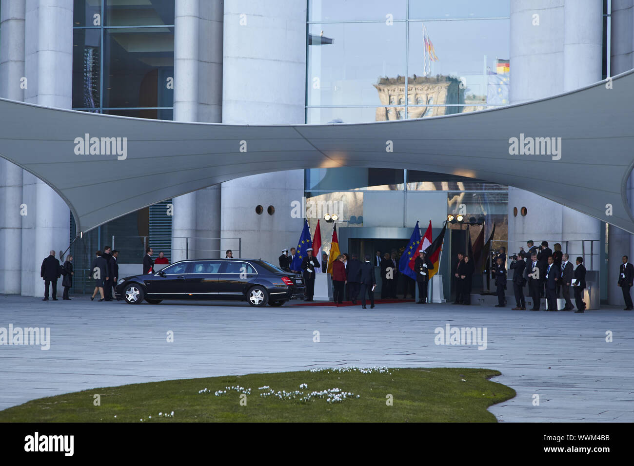 Chancellor Merkel welcomes the President of Indonesia, Susilo Bambang Yudhoyono, in Berlin Stock Photo