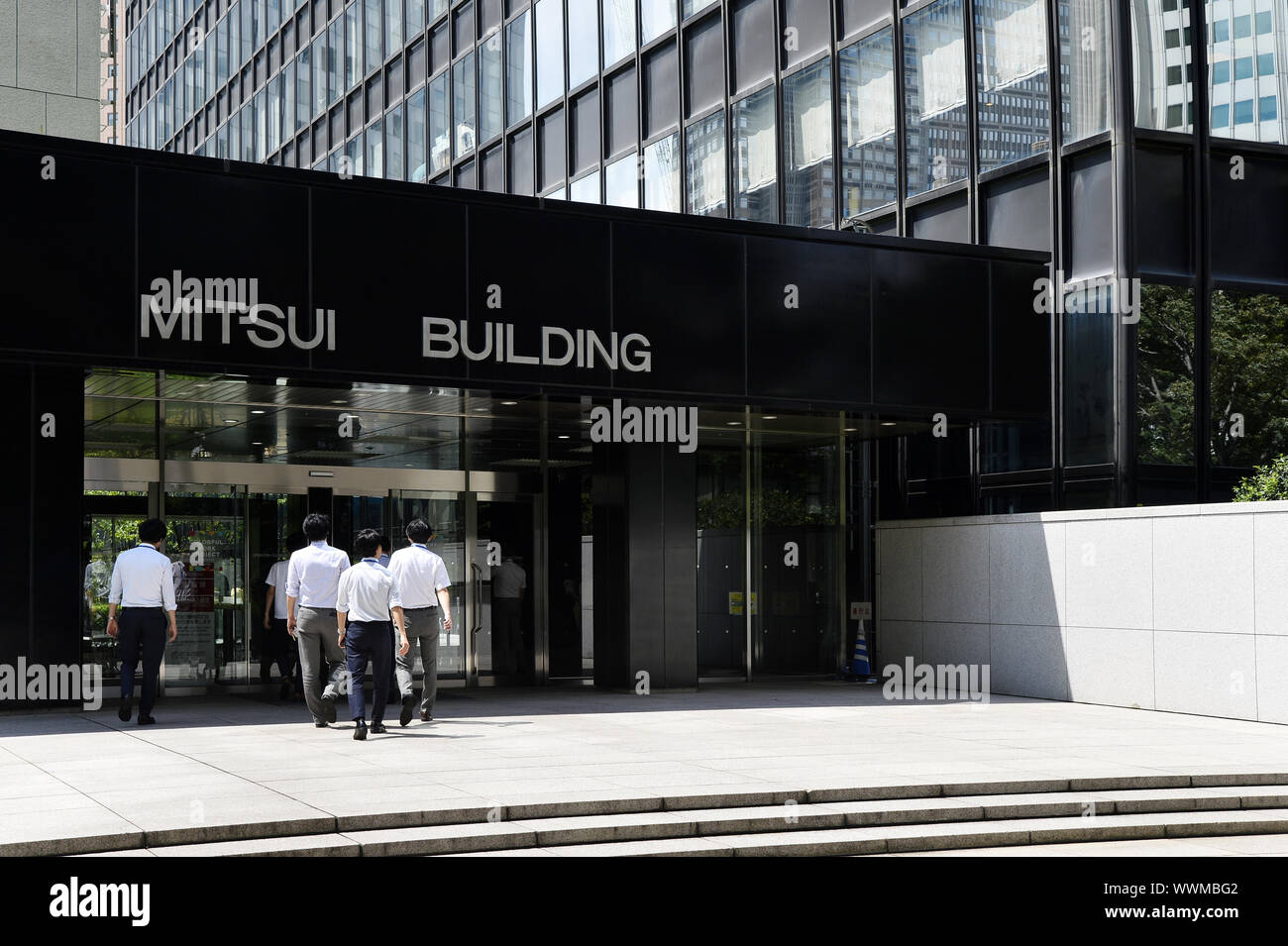 Mitsui building Tokyo Japan Stock Photo Alamy