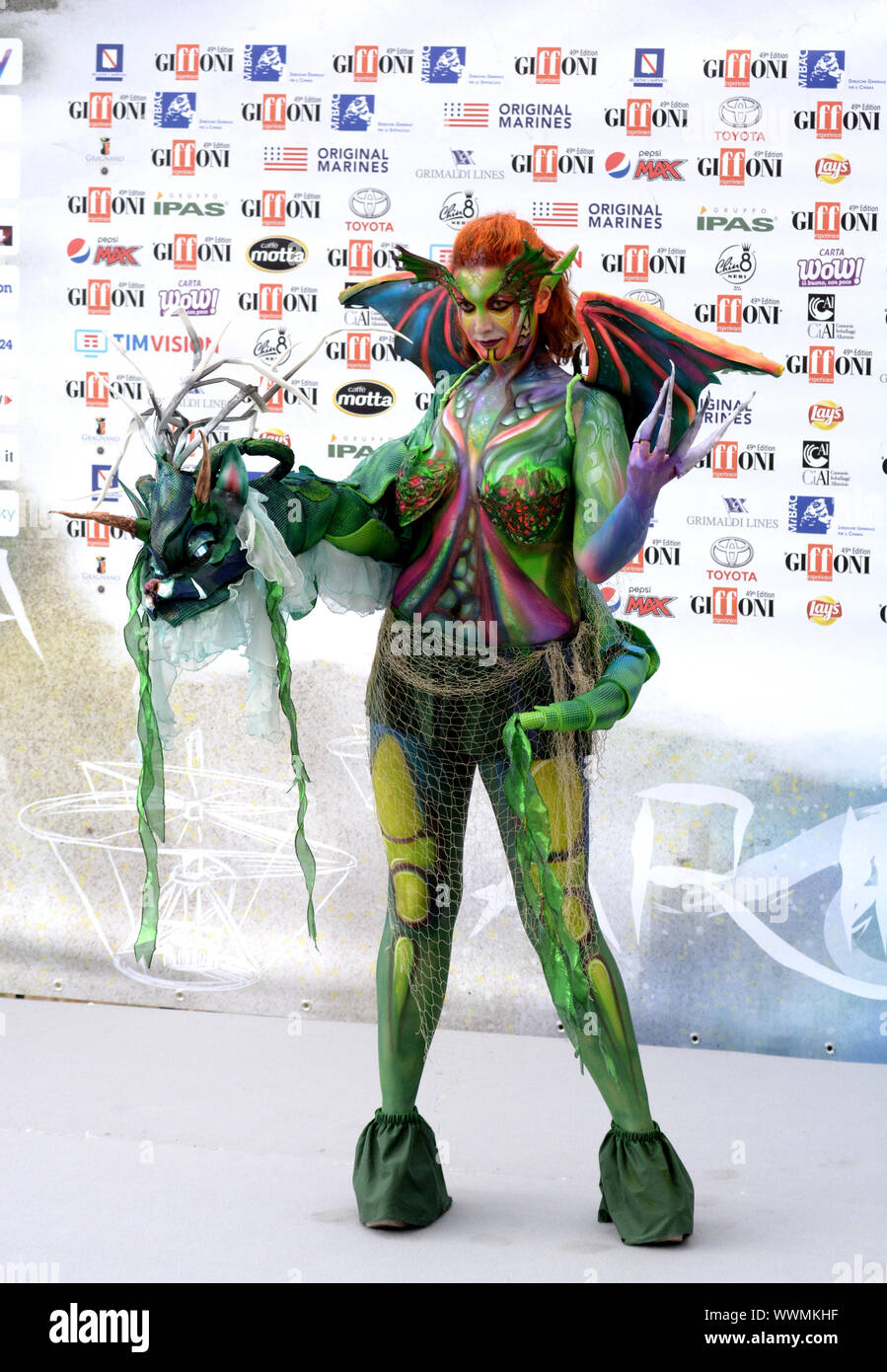 Body painting festival italy hi-res stock photography and images - Alamy