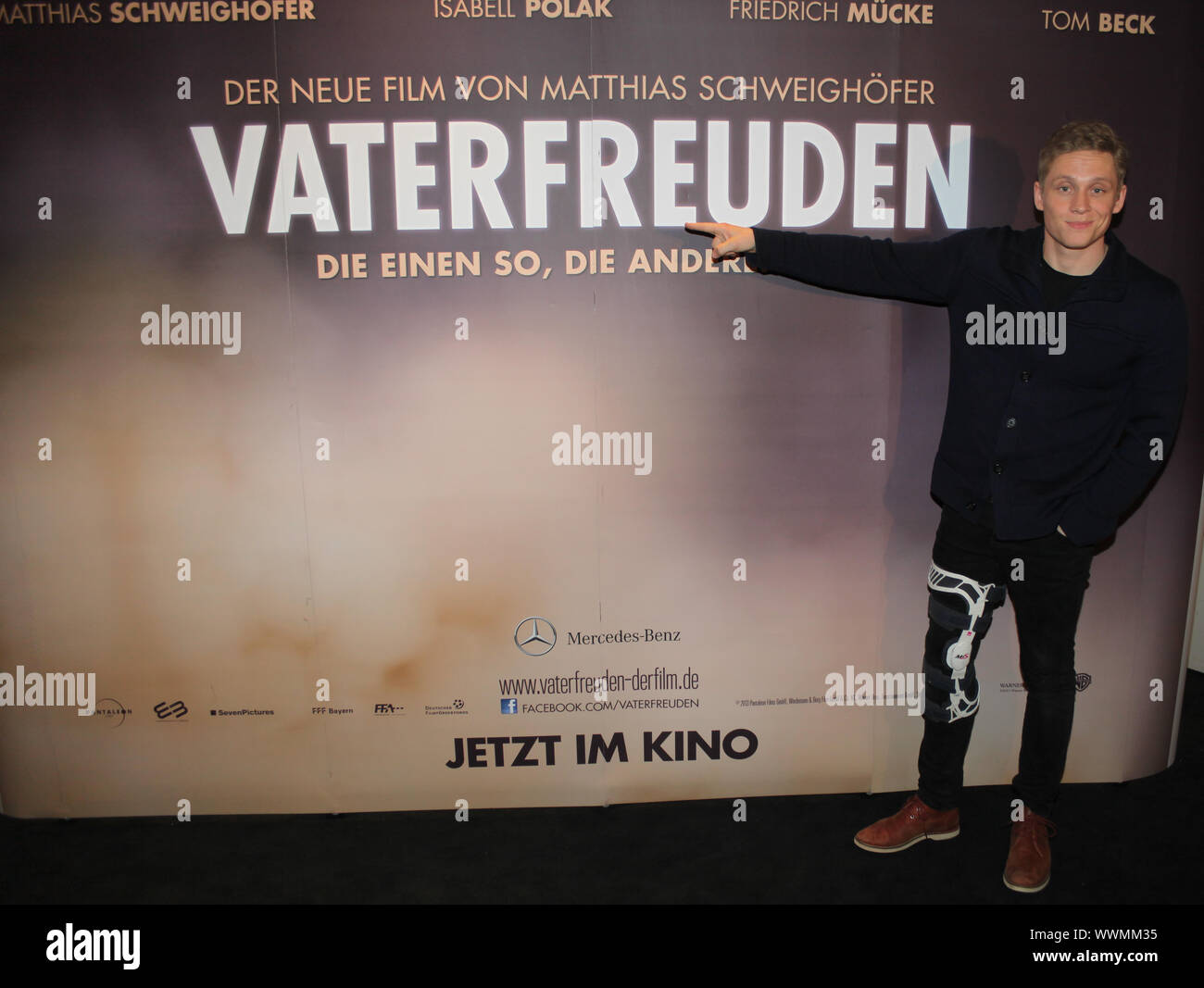 Schauspieler Matthias Schweighöfer bei der Premiere von Vaterfeuden am 6.2.2014 in Magdeburg Stock Photo