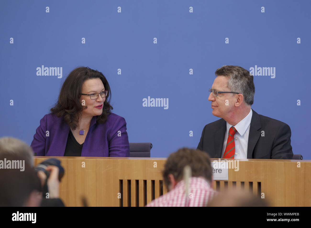 Federal press conference with interior minister de Maizière and labor Minister Nahles Stock Photo