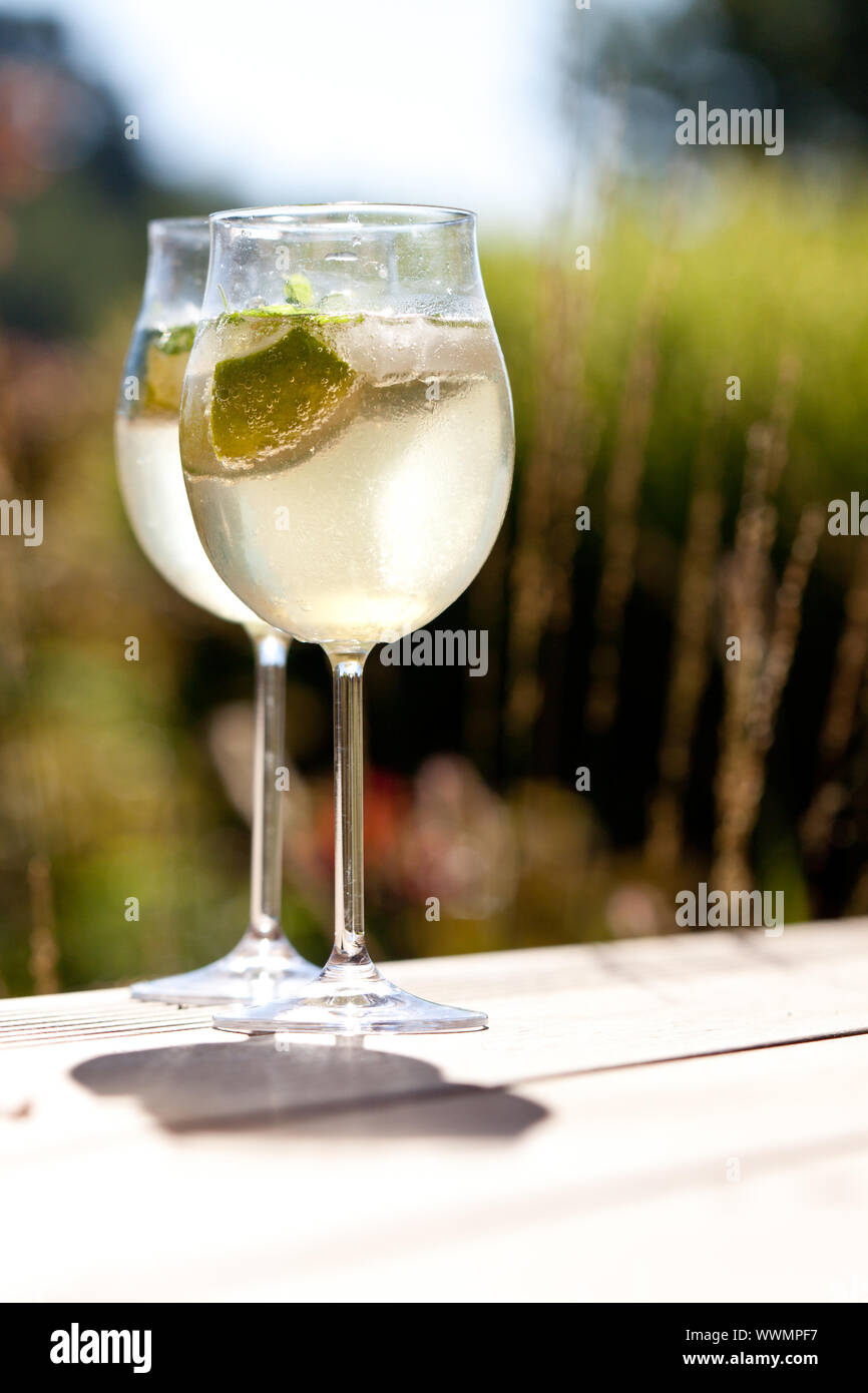 hugo prosecco elderflower soda ice summer drink Stock Photo