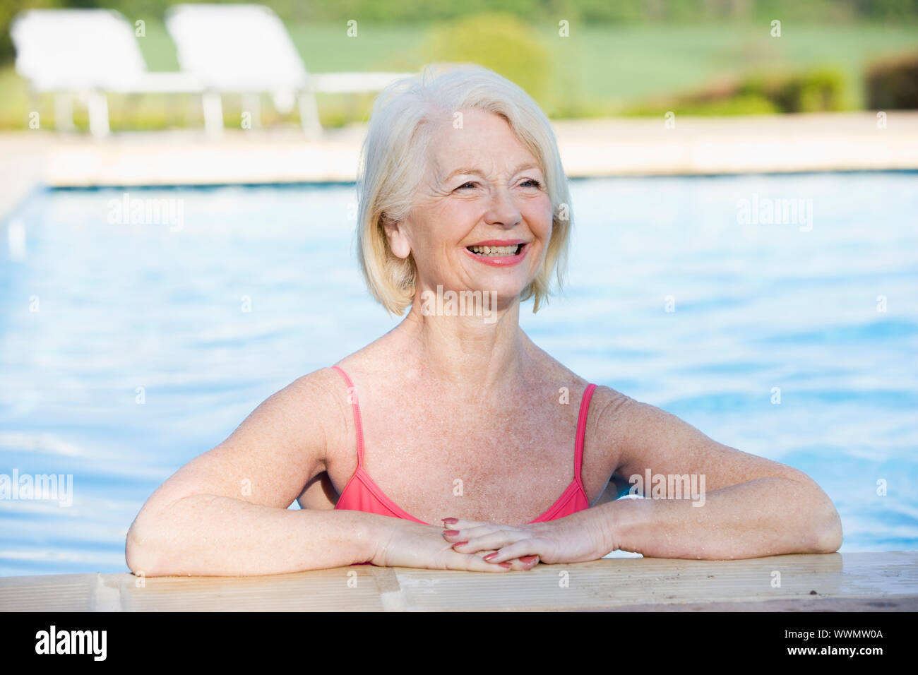Senior woman swimming pool hi-res stock photography and images - Alamy