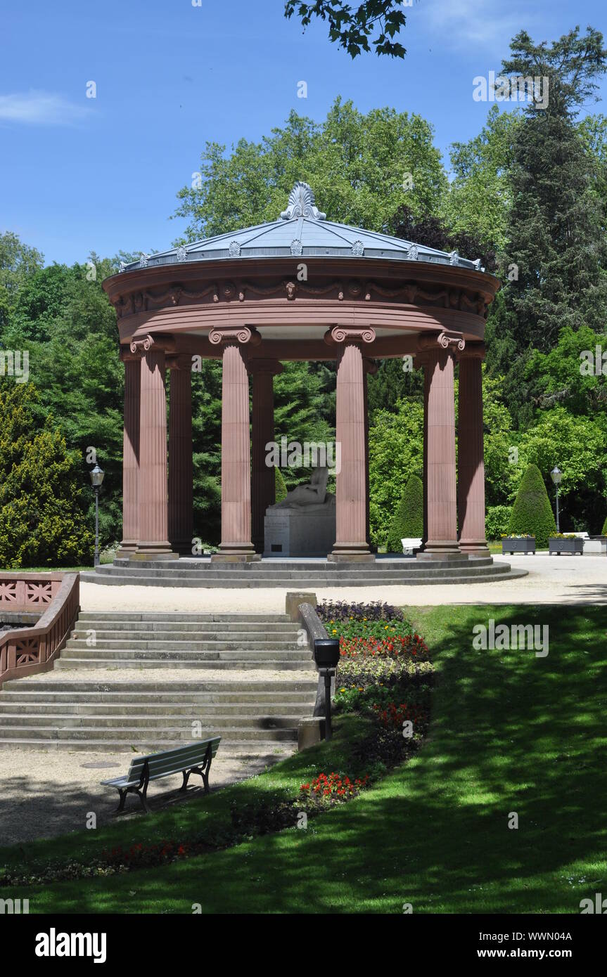 Elisabethenbrunnen in Bad Homburg Stock Photo - Alamy