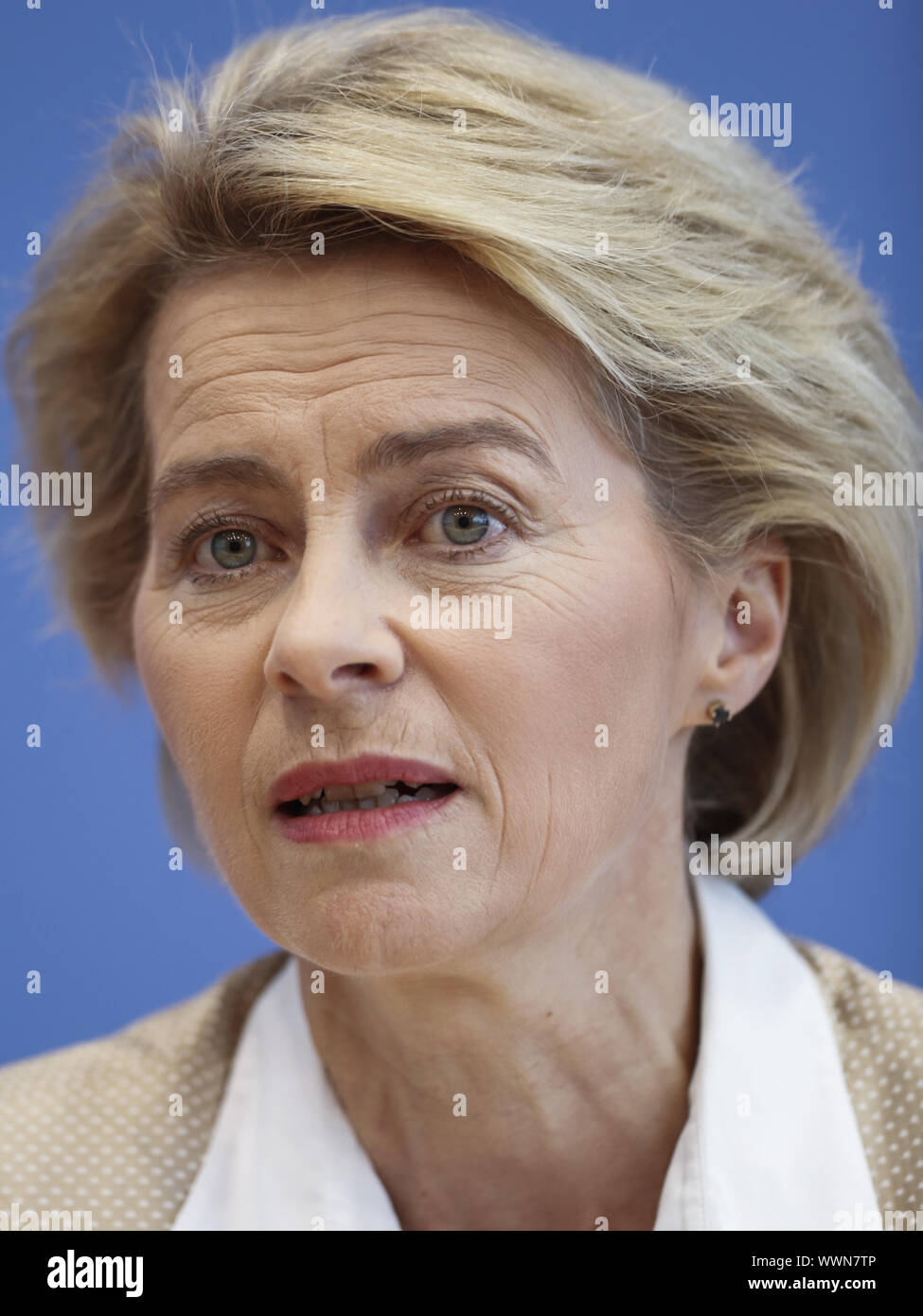 House of the Federal Press conference with the German Minister of the defense Dr. Ursula von der Leyen on the subject “Attract Stock Photo