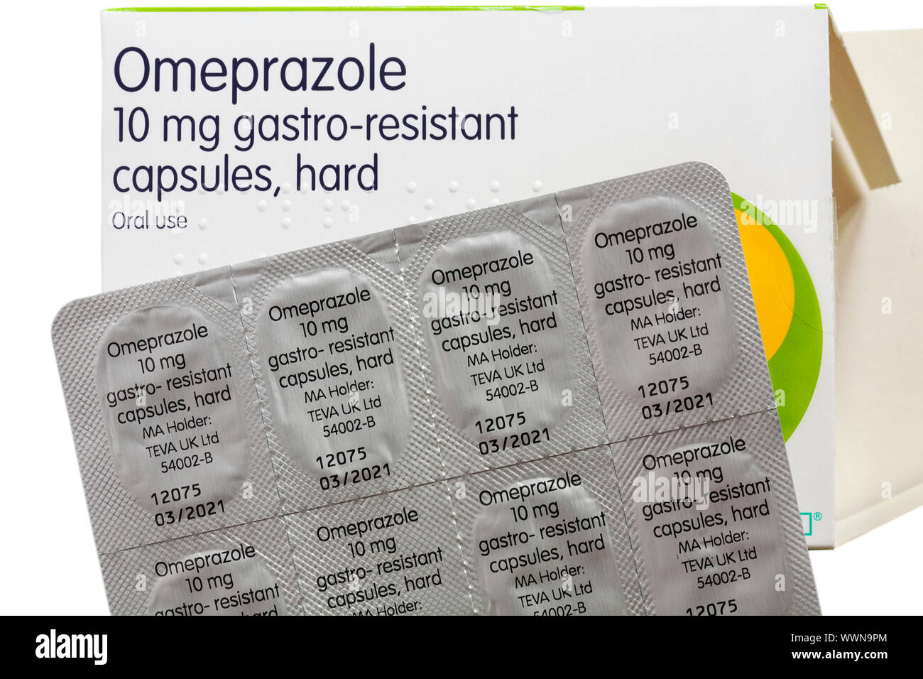 Pack of Omeprazole gastroresistant capsules, hard with blister pack