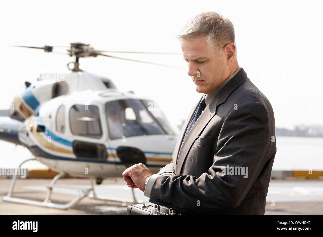 2 man helicopter hi-res stock photography and images - Alamy