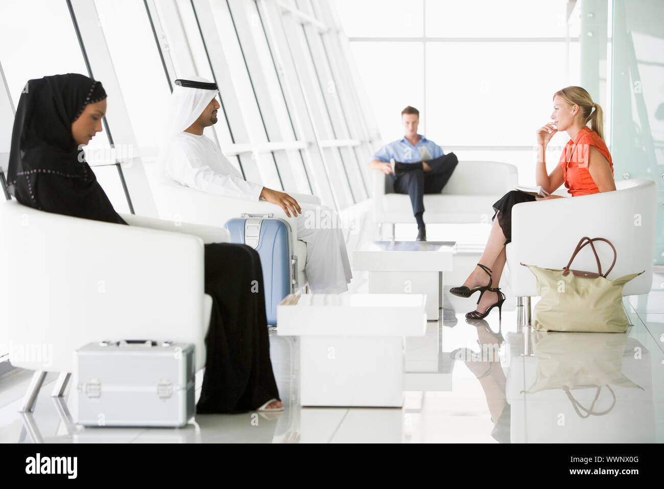 Airline passengers gate hi-res stock photography and images - Alamy