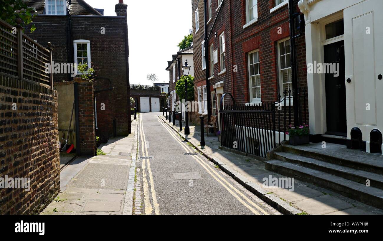 18th century street lamp hires stock photography and images Alamy