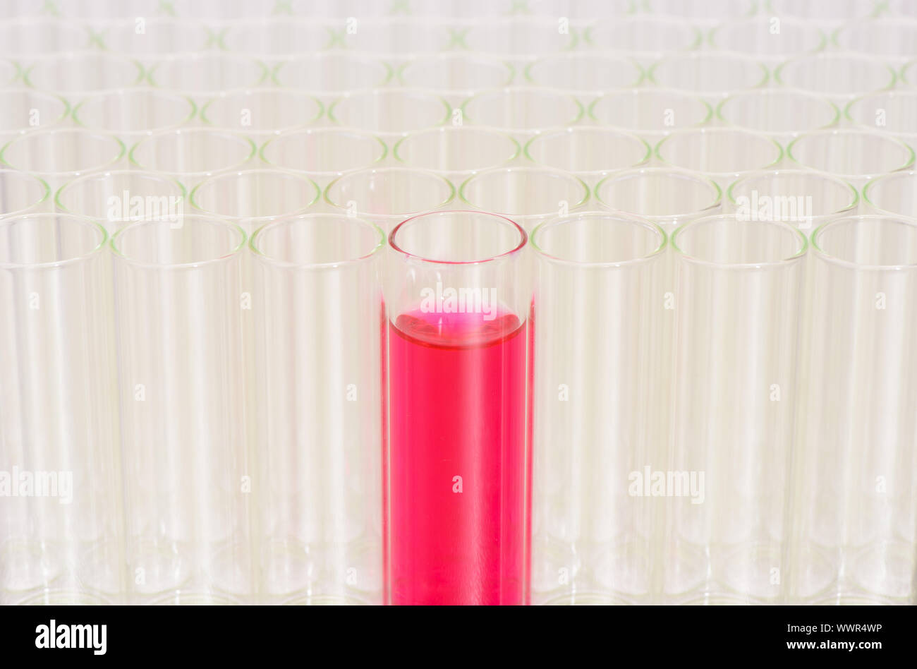 Chemical analysis hi-res stock photography and images - Alamy