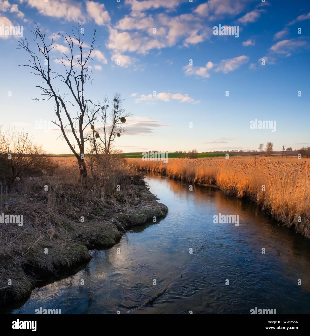 Land river countryside hi-res stock photography and images - Alamy