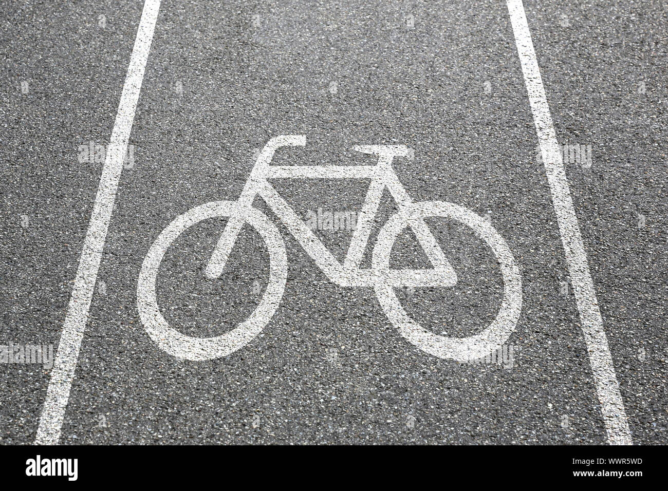 cycle route bicycle to ride bicycle road traffic town city Stock Photo ...