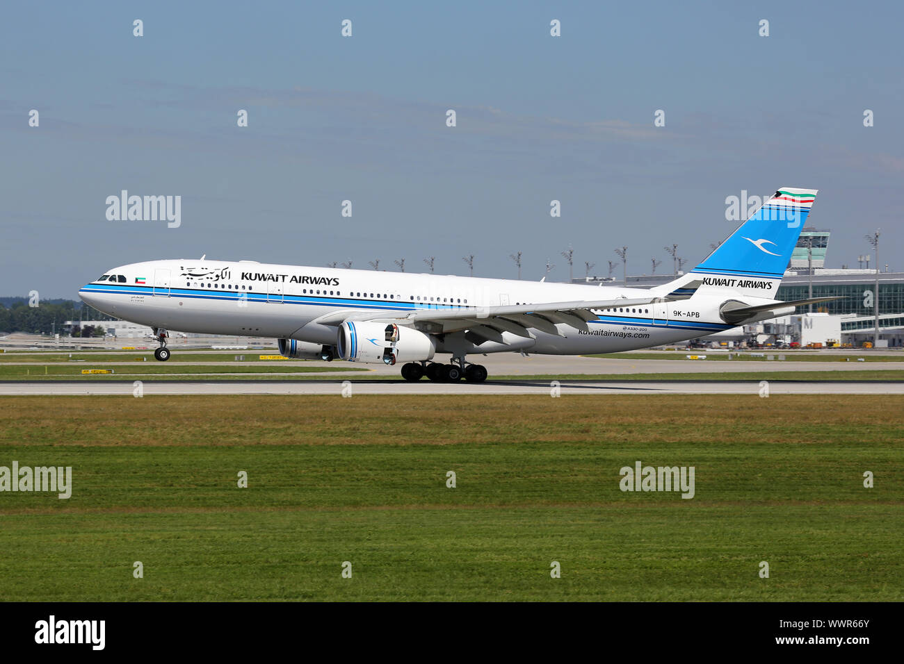 Kuwait Airways Airbus A330-200 Flugzeug Stock Photo - Alamy