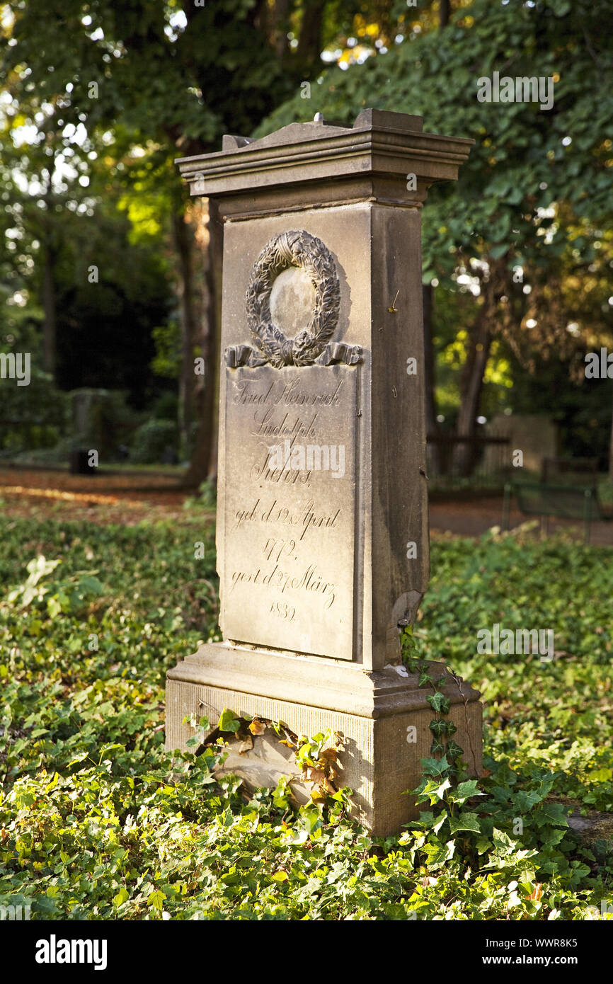 A grave at the cementery Westfriedhof, Unna, Ruhr Area, North Rhine-Westphalia, Germany, Europe Stock Photo