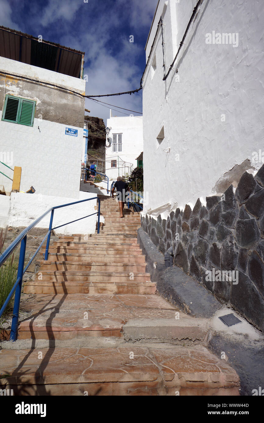 narrow alleys in the steep old town of Puerto de Mogan Stock Photo