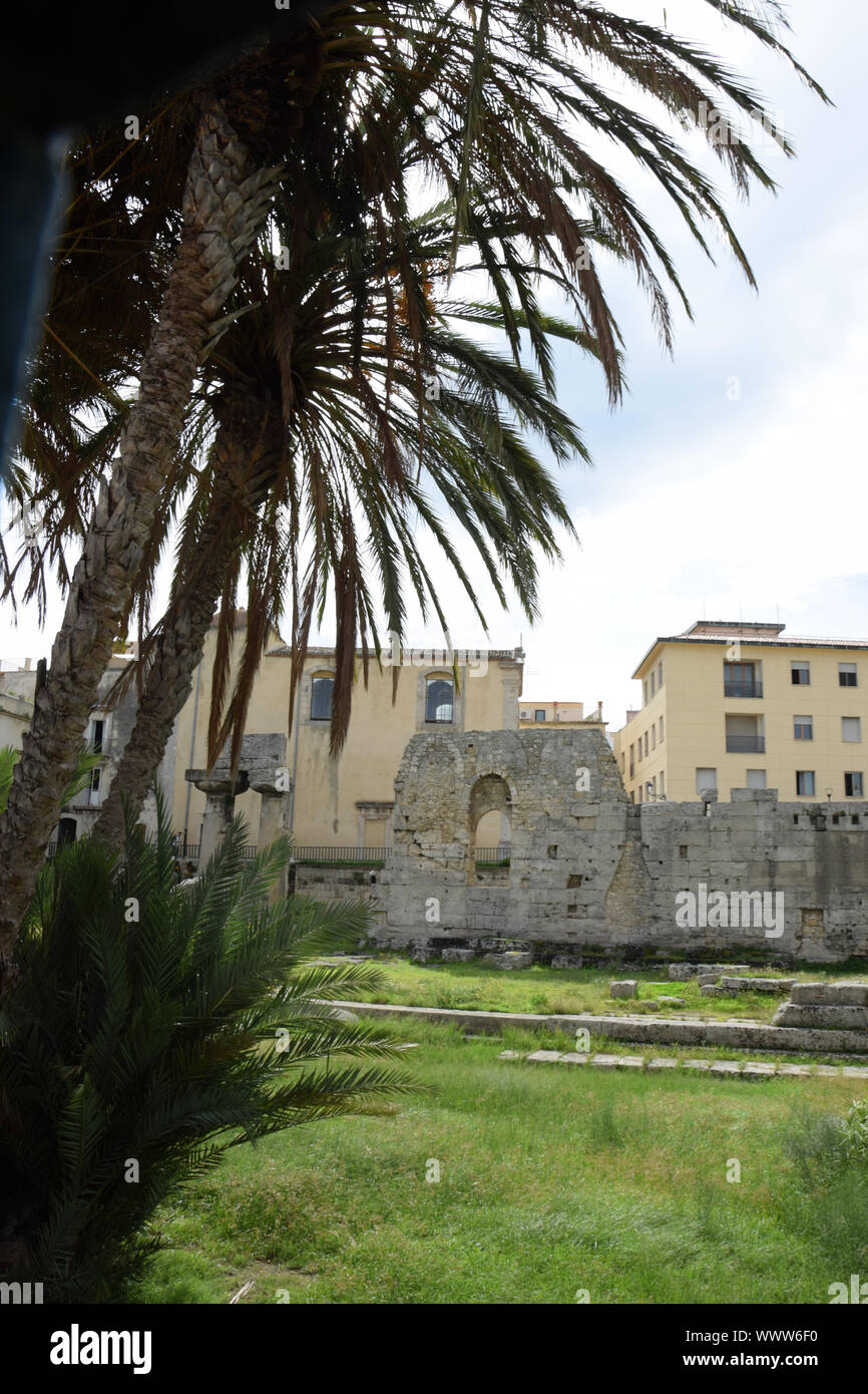 Temple of Apollo in Syracuse Stock Photo - Alamy