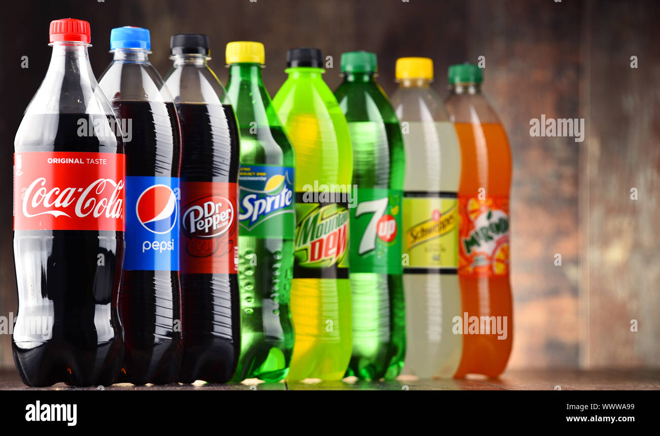 Download Mountain Dew Bottle High Resolution Stock Photography And Images Alamy Yellowimages Mockups