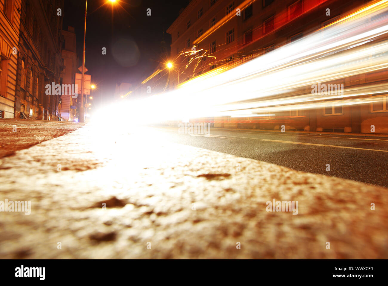 Long line of street lamps hi-res stock photography and images - Alamy