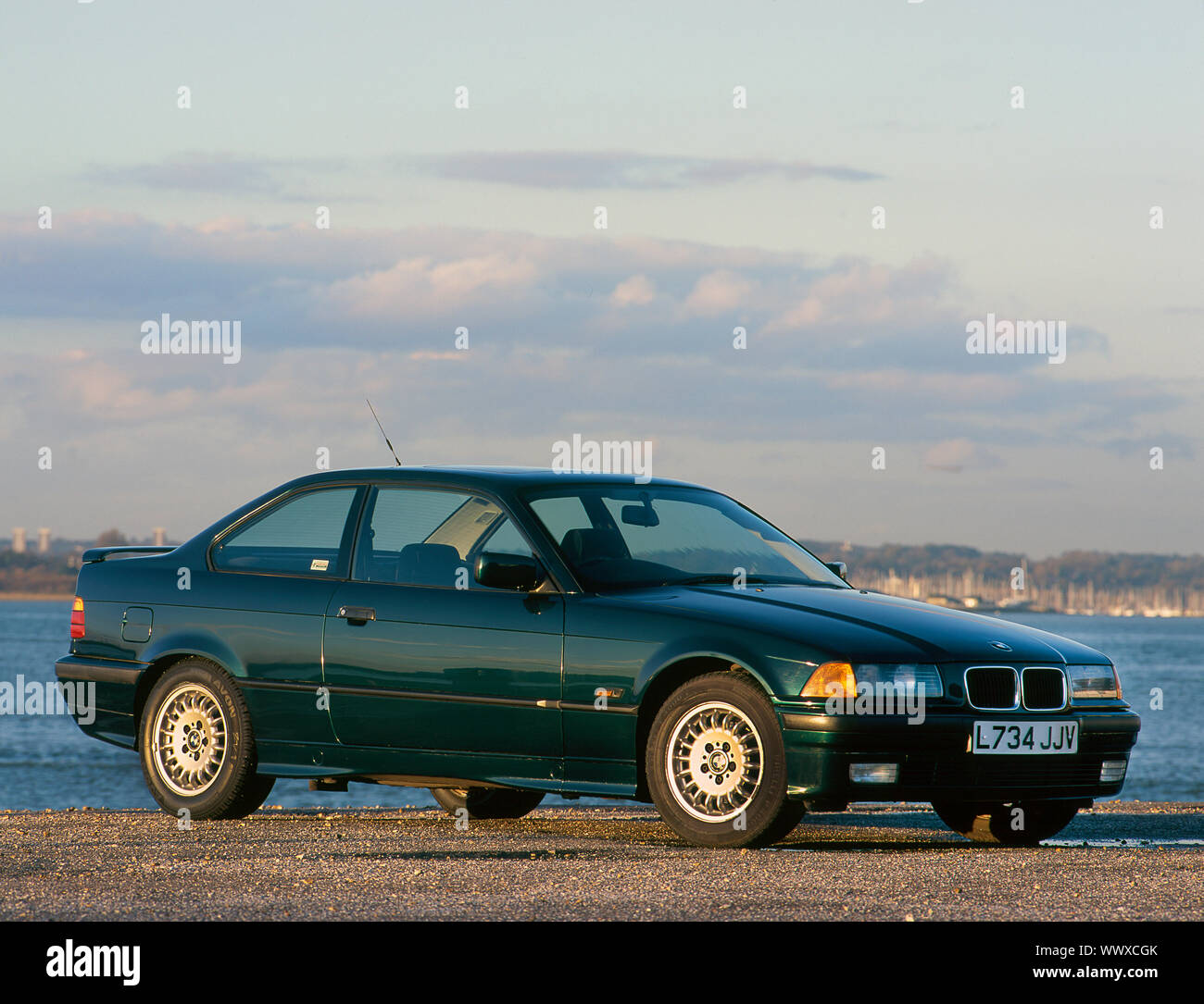 自動車 BMW 318i Agip Vallelunga 1993 Salvarani 1993_bmw_318i_161654202958c28b