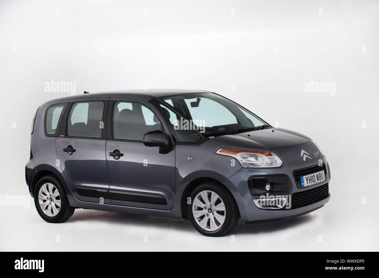 2010 Citroen C3 Picasso Stock Photo - Alamy