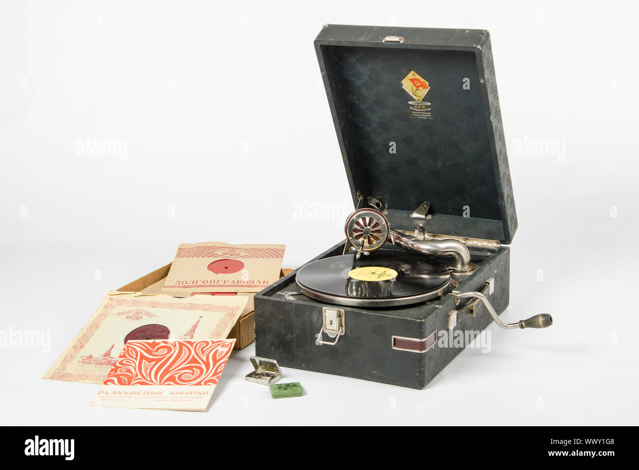 Vintage Perophone British Gramophone Steel Needle Tin Dog Advertising 40's Gen 