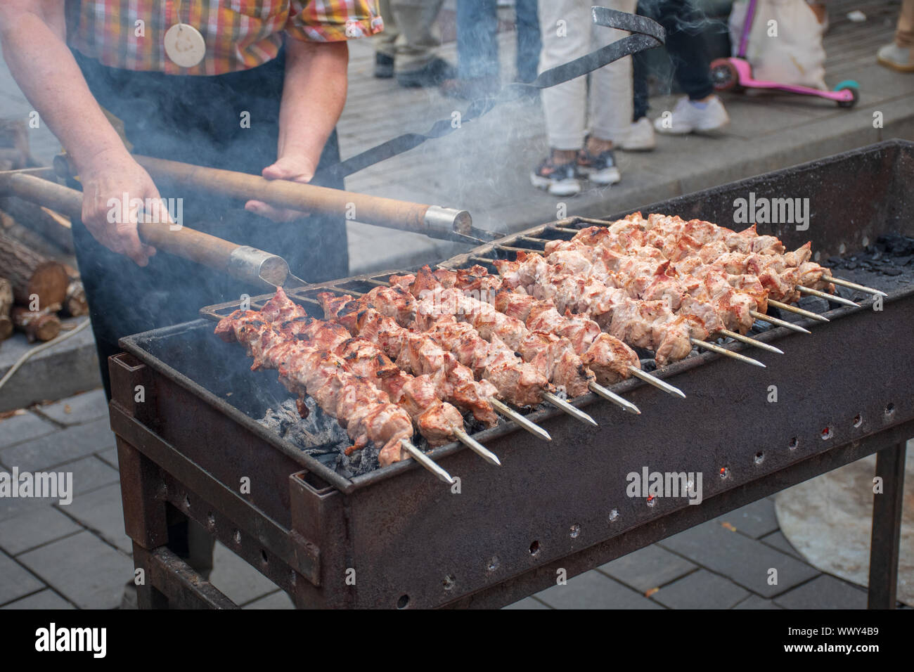 Pic barbecue hires stock photography and images Alamy