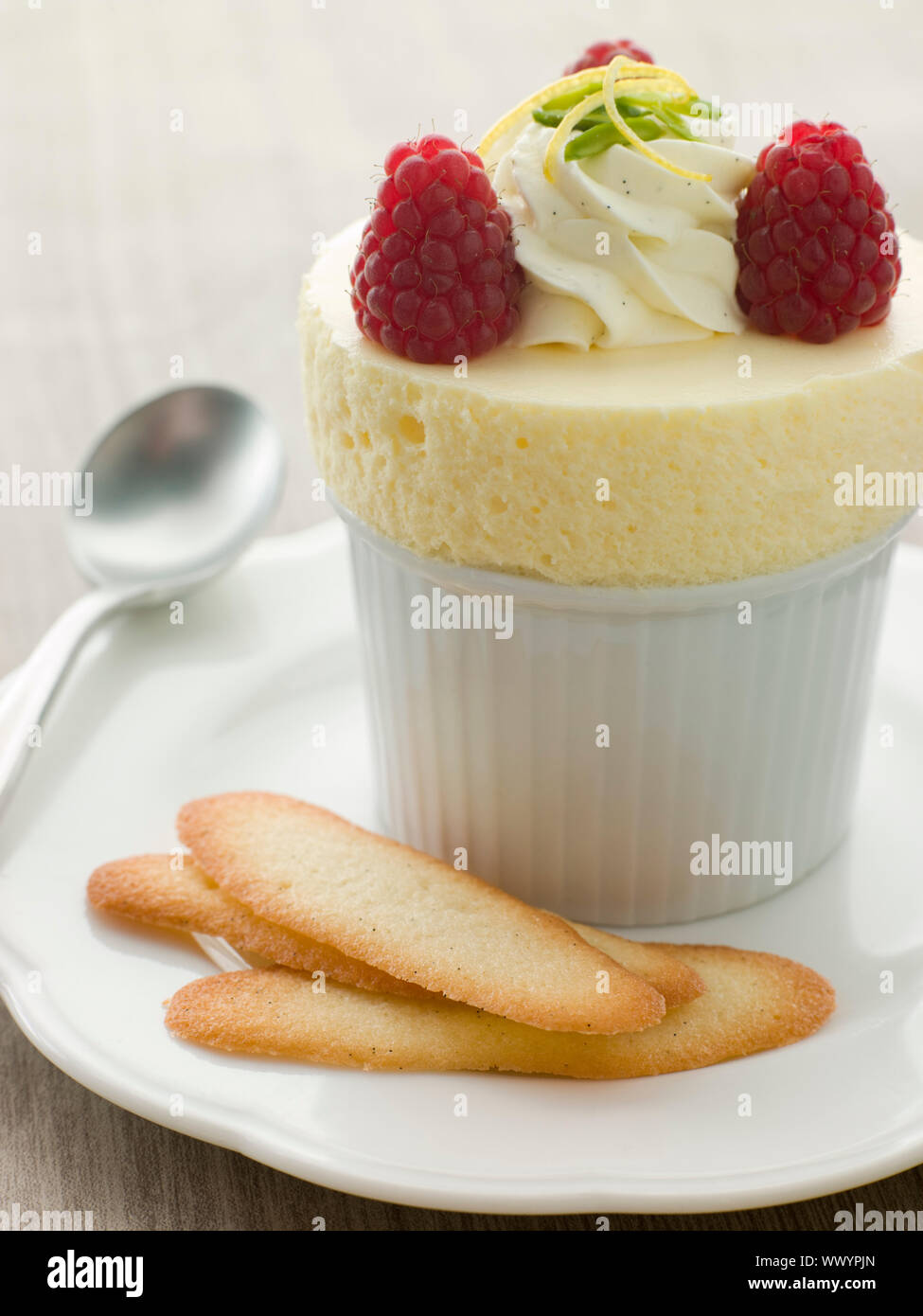 Langue De Chat Biscuits High Resolution Stock Photography And Images Alamy Langue De Chat Biscuits High Resolution Stock Photography And Images Alamy