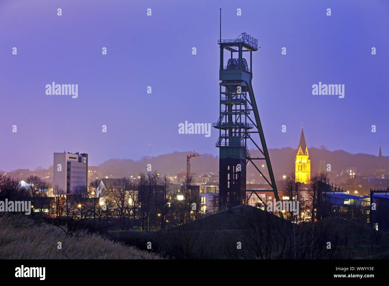 The conveyor tower of the Erin colliery at night in Castrop-Rauxel, Ruhr Area, Germany, Europe Stock Photo
