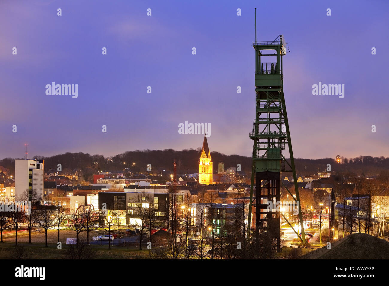 The conveyor tower of the Erin colliery at night in Castrop-Rauxel, Ruhr Area, Germany, Europe Stock Photo