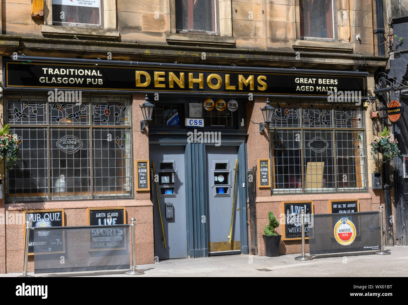 Denholms Traditional Glasgow Pub, Hope Street, Glasgow, Scotland, UK Stock Photo