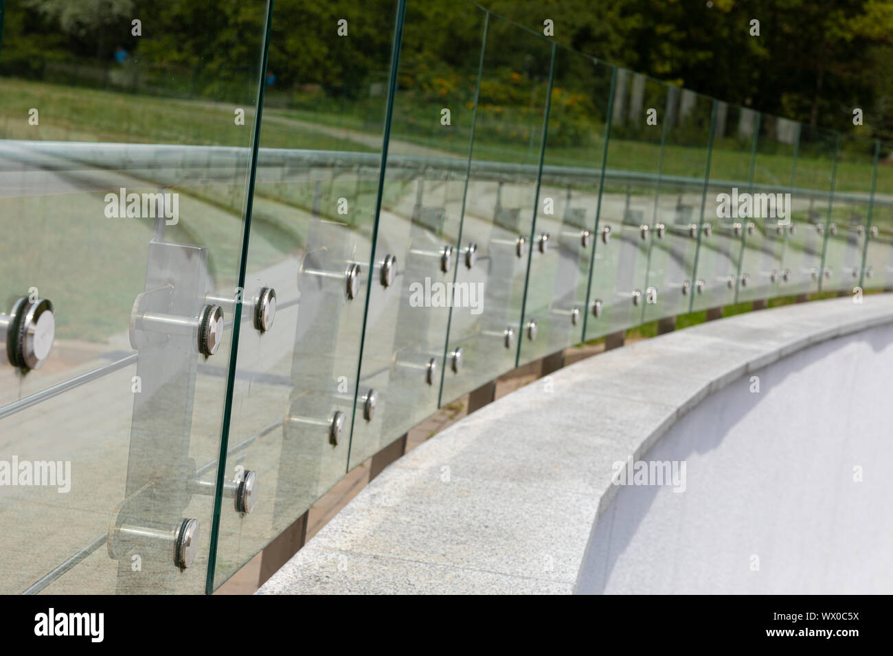 Glass railing hi-res stock photography and images - Alamy