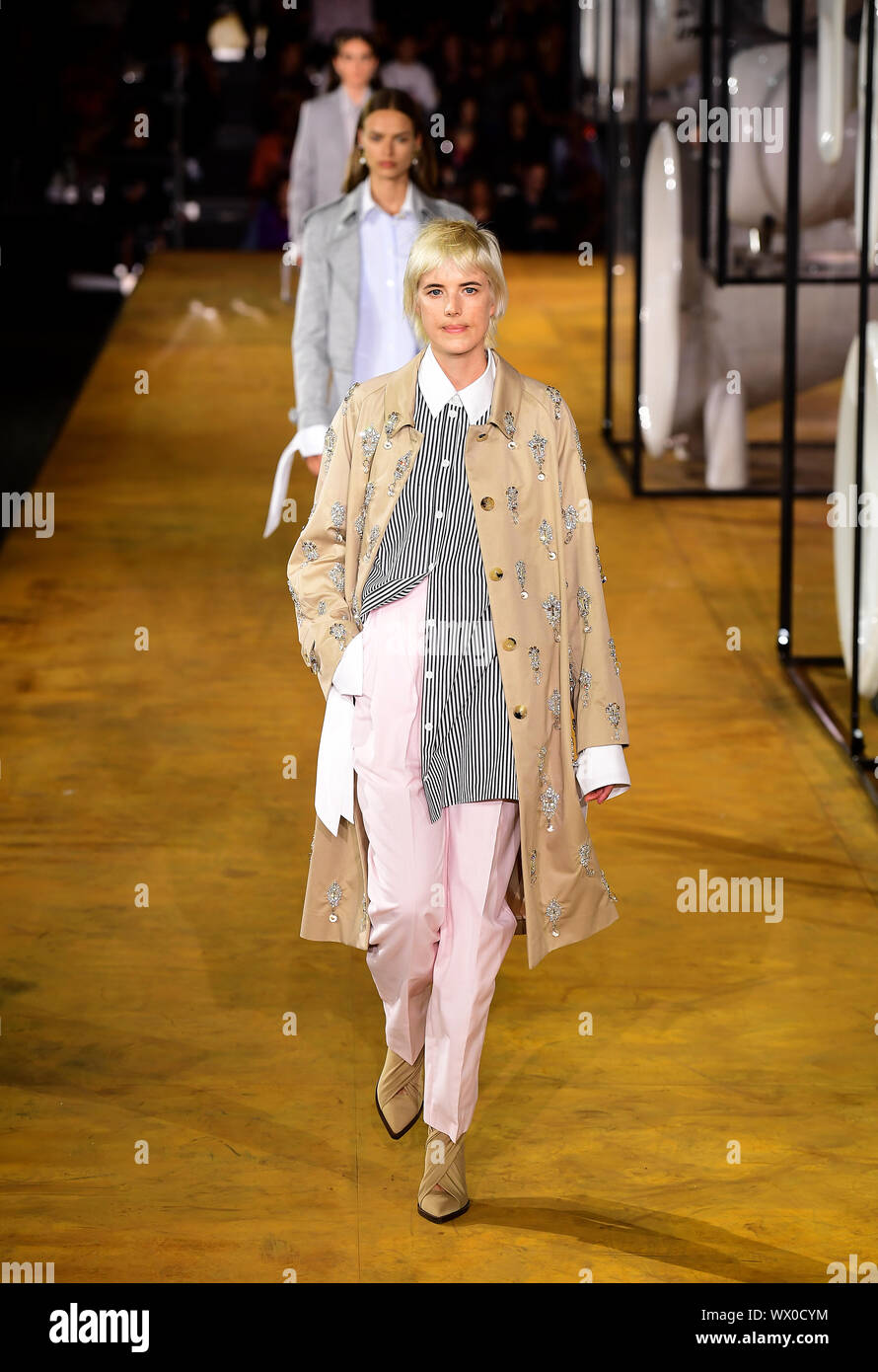 Agyness Deyn on the catwalk for the Burberry Spring/Summer 2020 show at  London Fashion Week at the Troubador White City Theatre, London Stock Photo  - Alamy