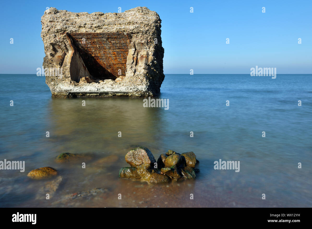 Concrete Bunker On Beach Hi res Stock Photography And Images Alamy concrete-bunker-on-beach-hi-res-stock-photography-and-images-alamy