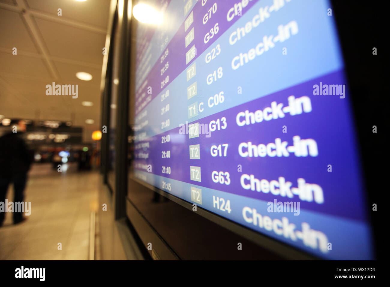 check in desk in airport Stock Photo Alamy