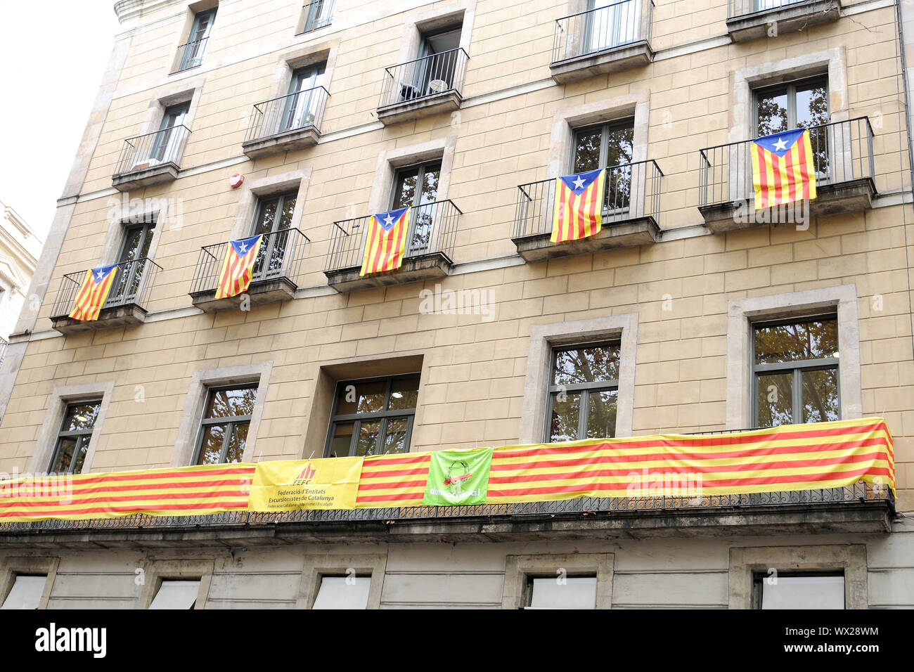 Catalan flags in Barcelona (Credit Image: © Julen Pascual Gonzalez) Stock Photo